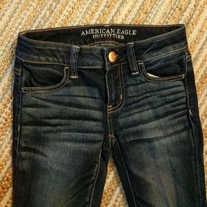 2 pairs of American eagle stretch skinny jeans